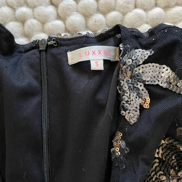 Sequined romper - Picture 2 of 2